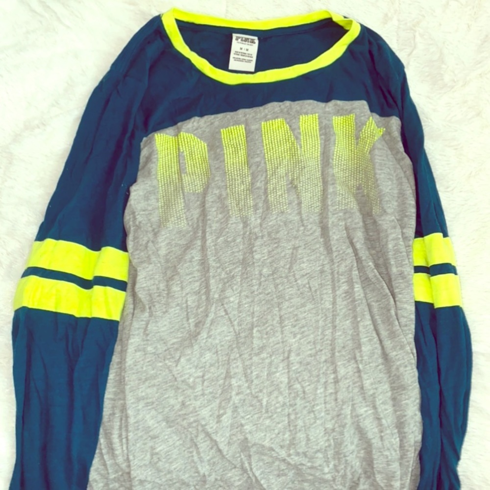 Adorable Victoria secret long sleeve shirt:)))